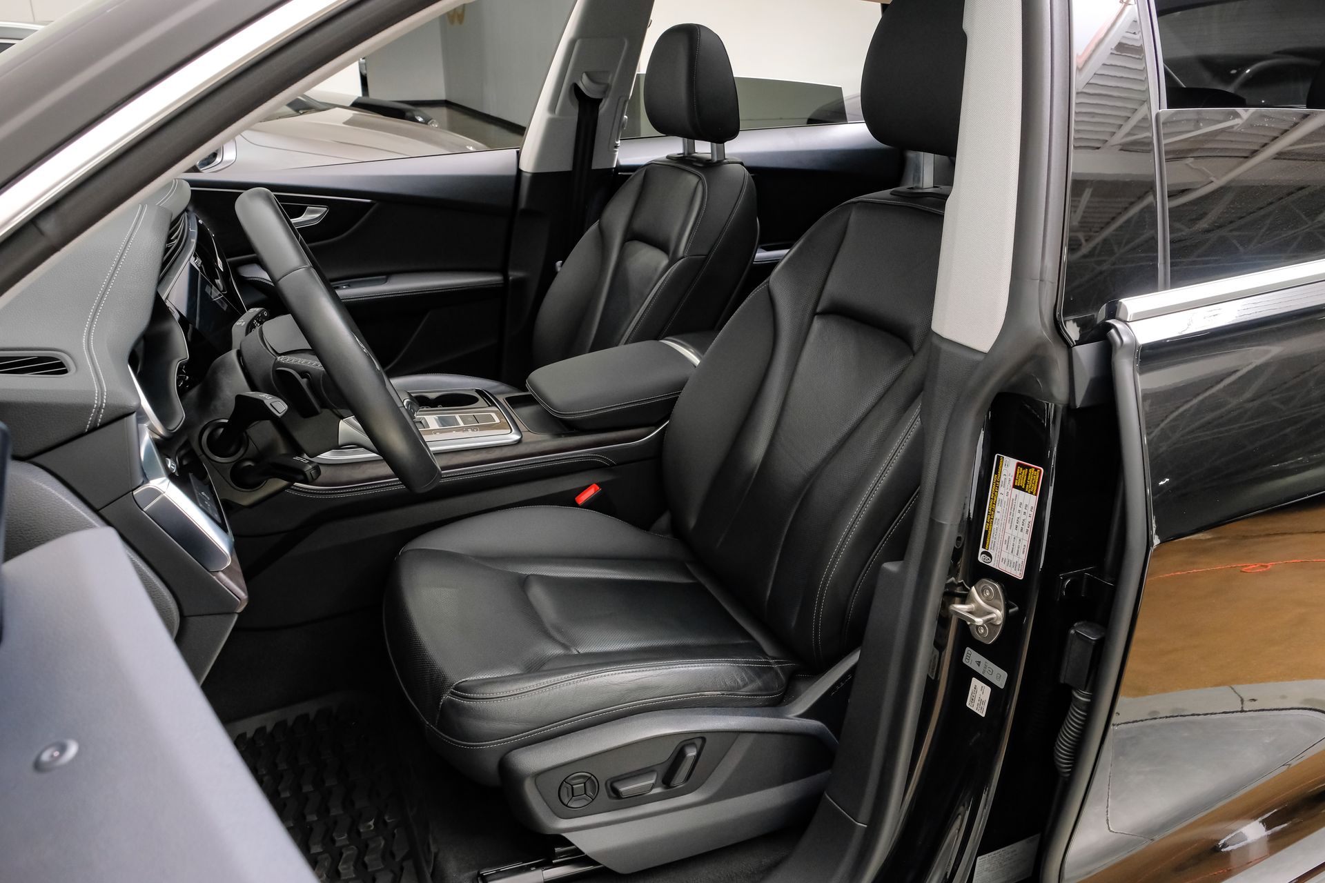 2023 Audi Q8 Premium Plus - Photo 34