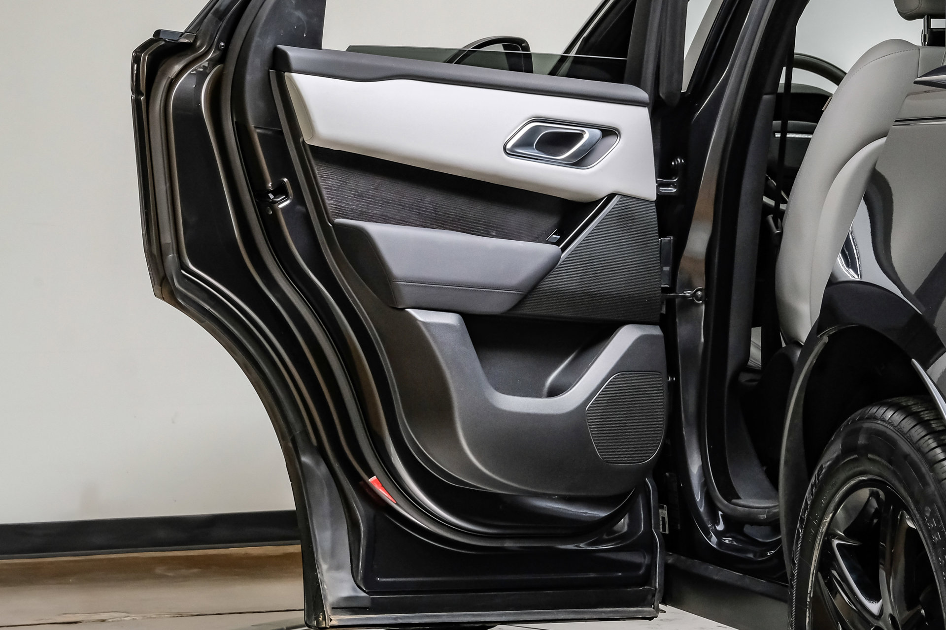 2024 Land Rover Range Rover Velar Dynamic SE - Photo 47