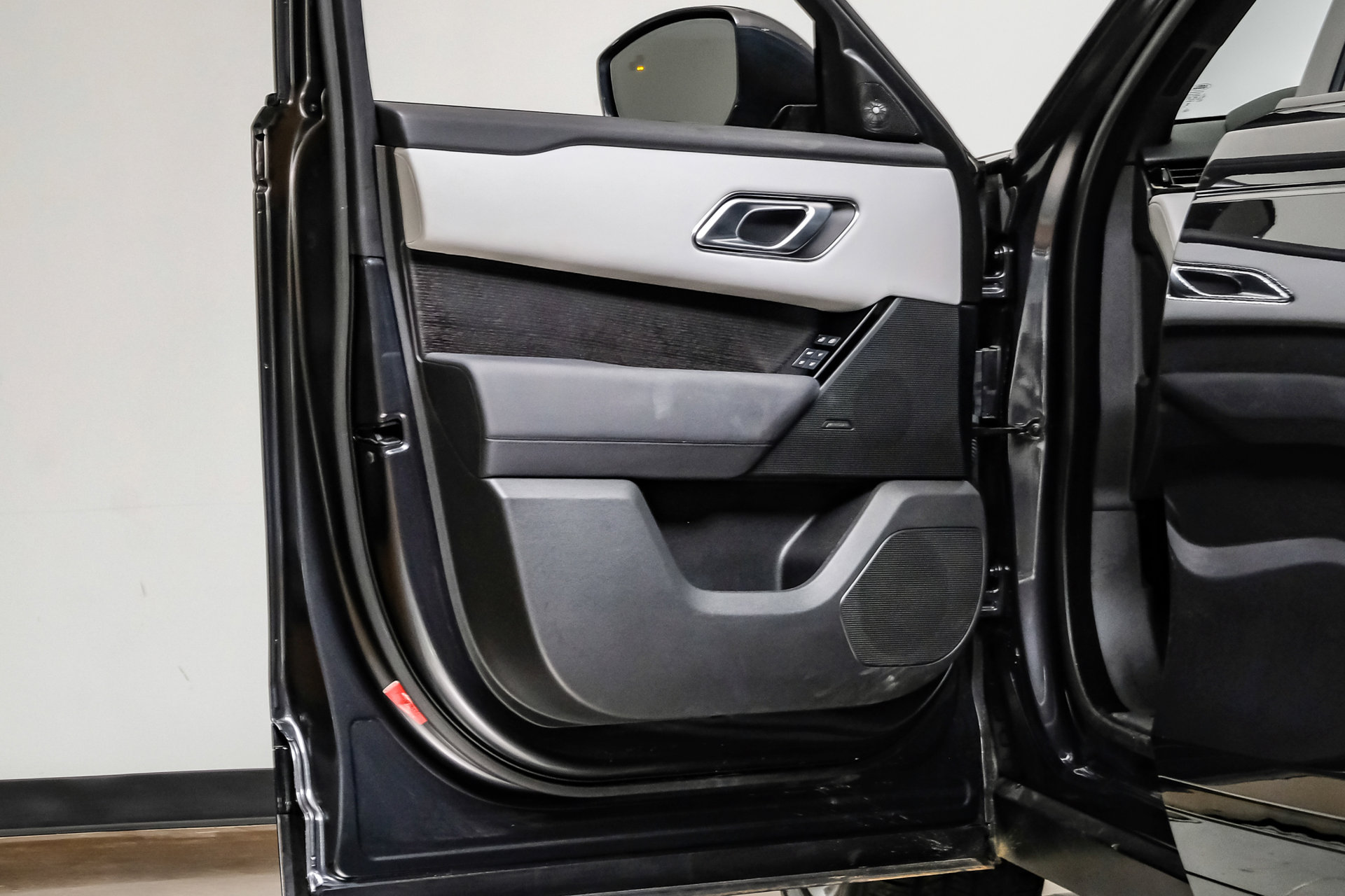 2024 Land Rover Range Rover Velar Dynamic SE - Photo 44