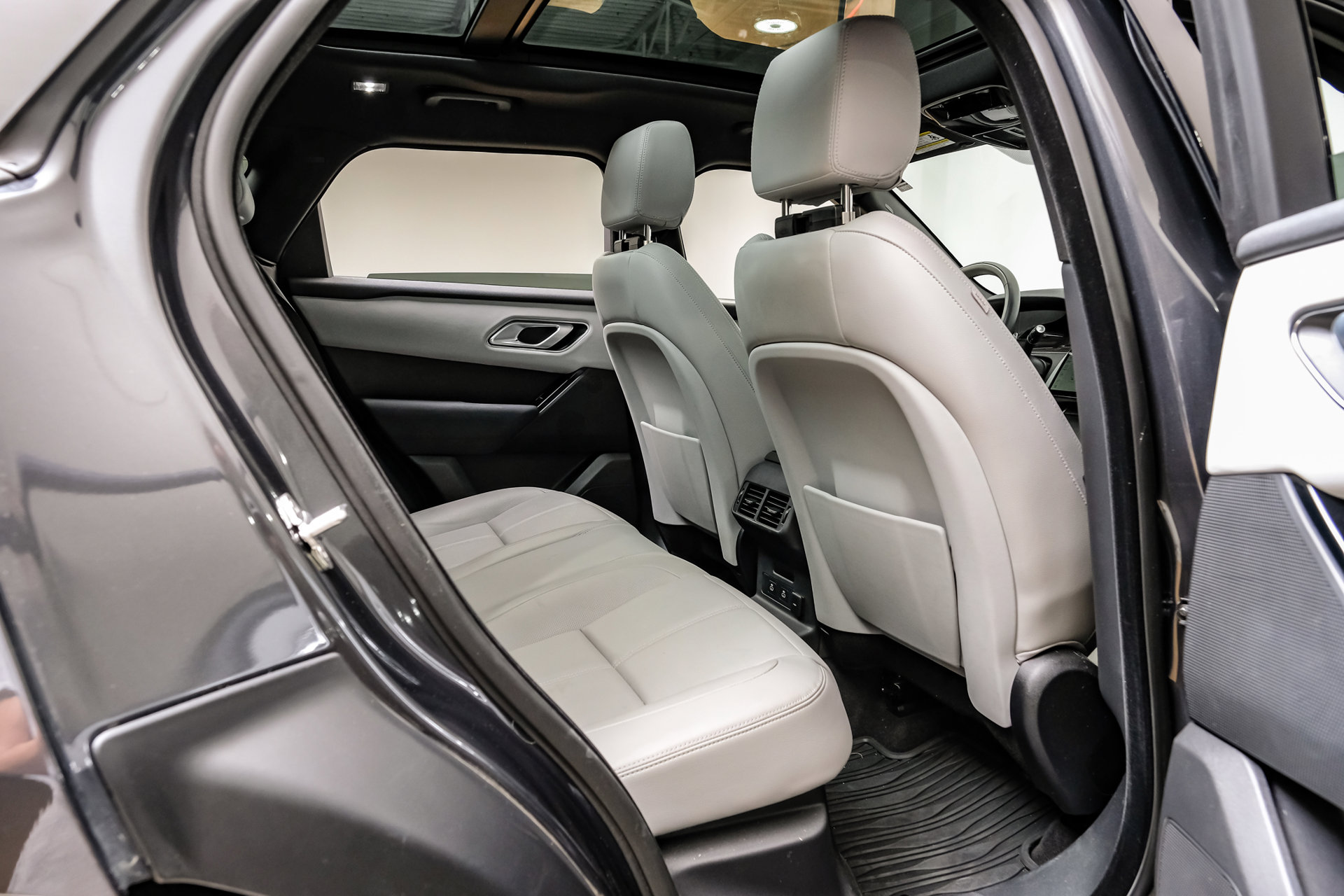 2024 Land Rover Range Rover Velar Dynamic SE - Photo 39