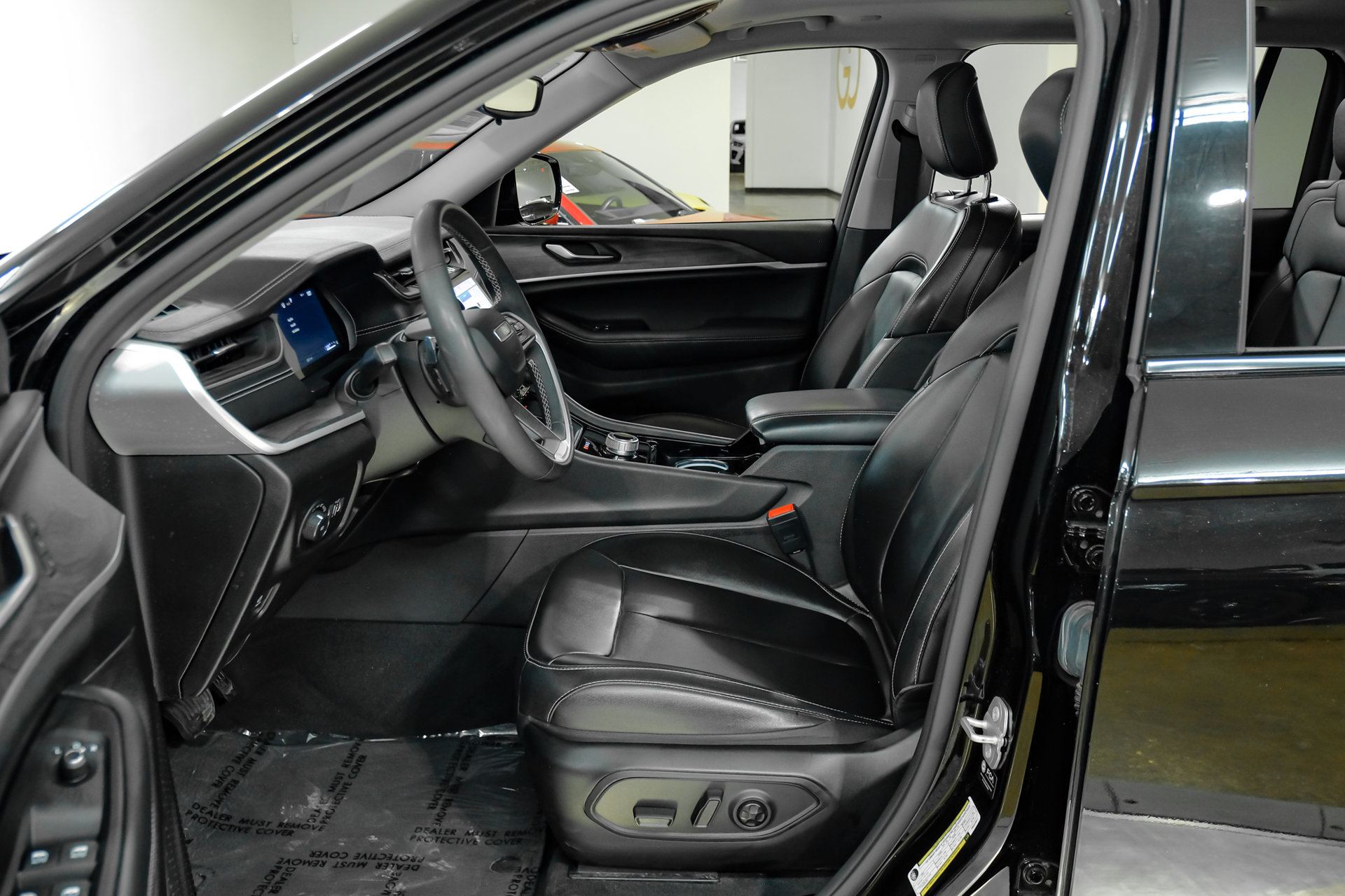Used 2023 Jeep Grand Cherokee L L Limited Package/2nr Row 60/40/Dual Pane Panoramic Sunroof/9 Amplified Speakers W Sunroof SUV