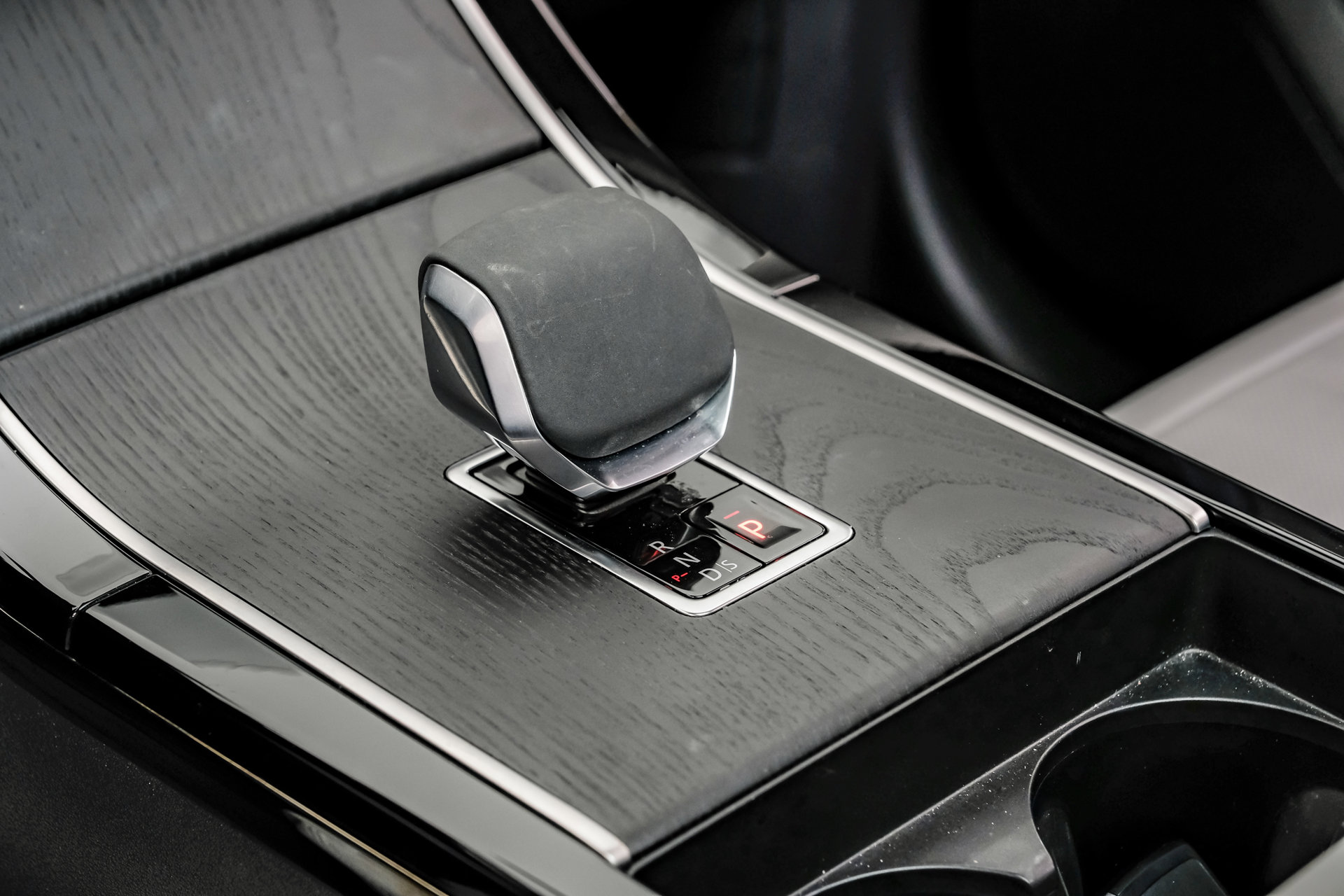 2024 Land Rover Range Rover Velar Dynamic SE - Photo 30
