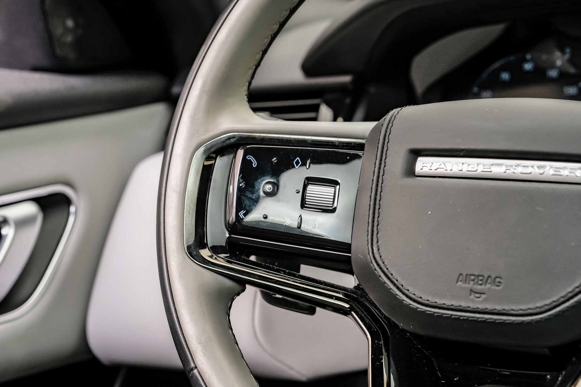 2024 Land Rover Range Rover Velar Dynamic SE - Photo 21