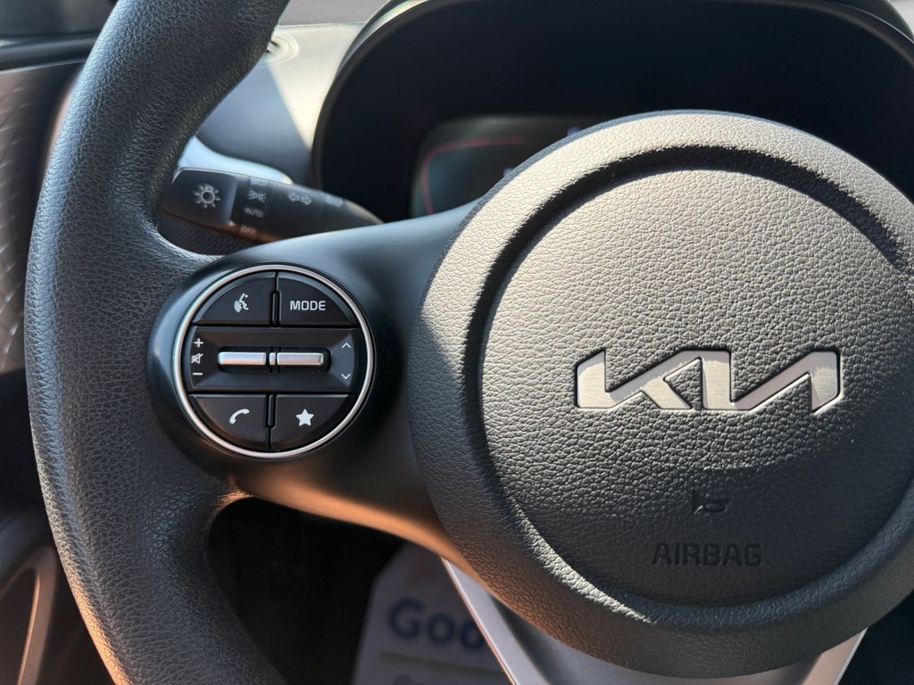 2025 Kia Soul LX - Photo 33