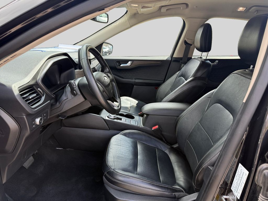 2020 Ford Escape Titanium - Photo 14