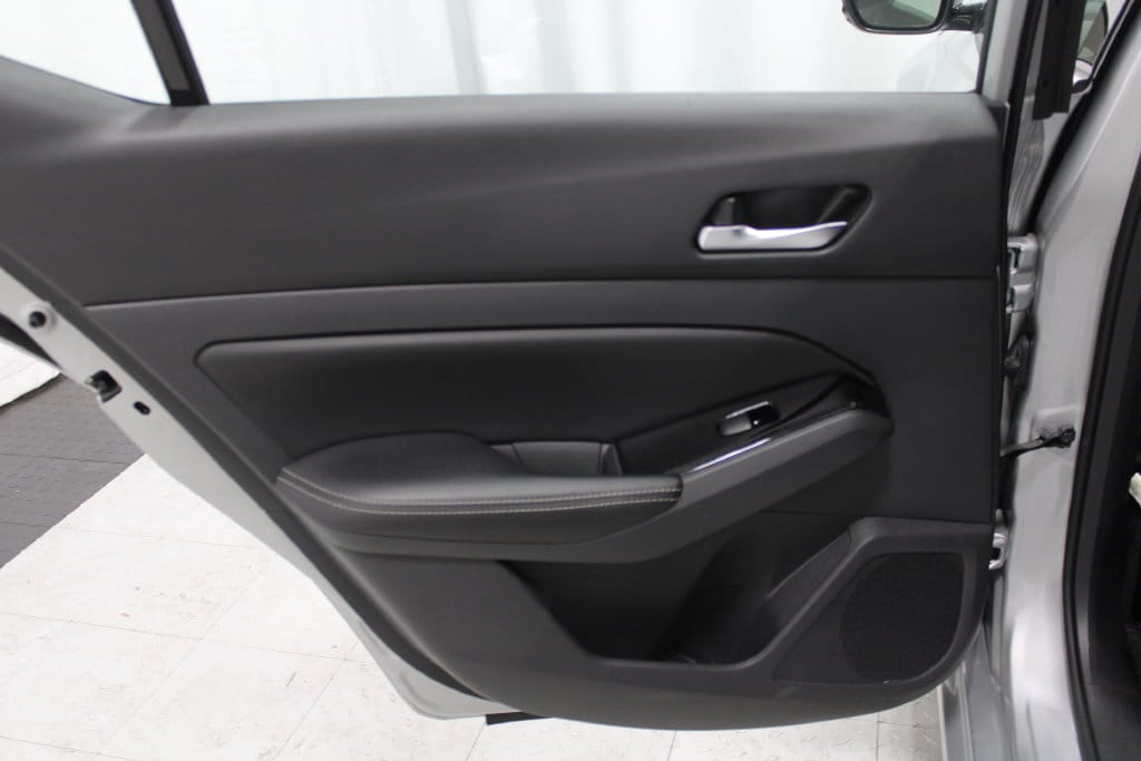 2023 Nissan Altima SL - Photo 13