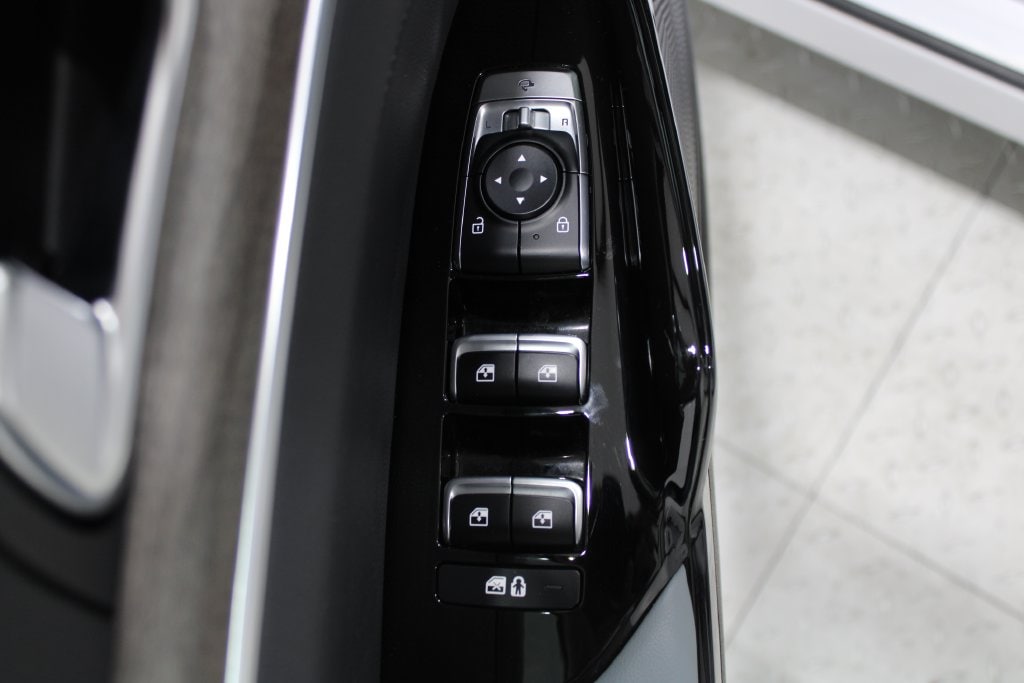 2022 Kia K5 EX - Photo 40