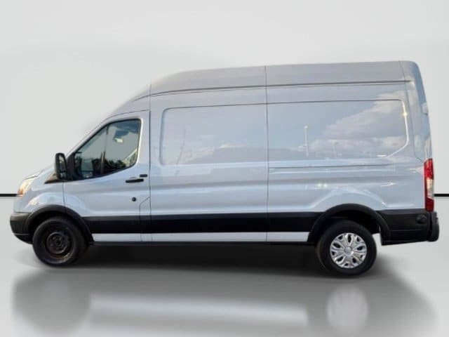 1FTYR2XV4KKB16704