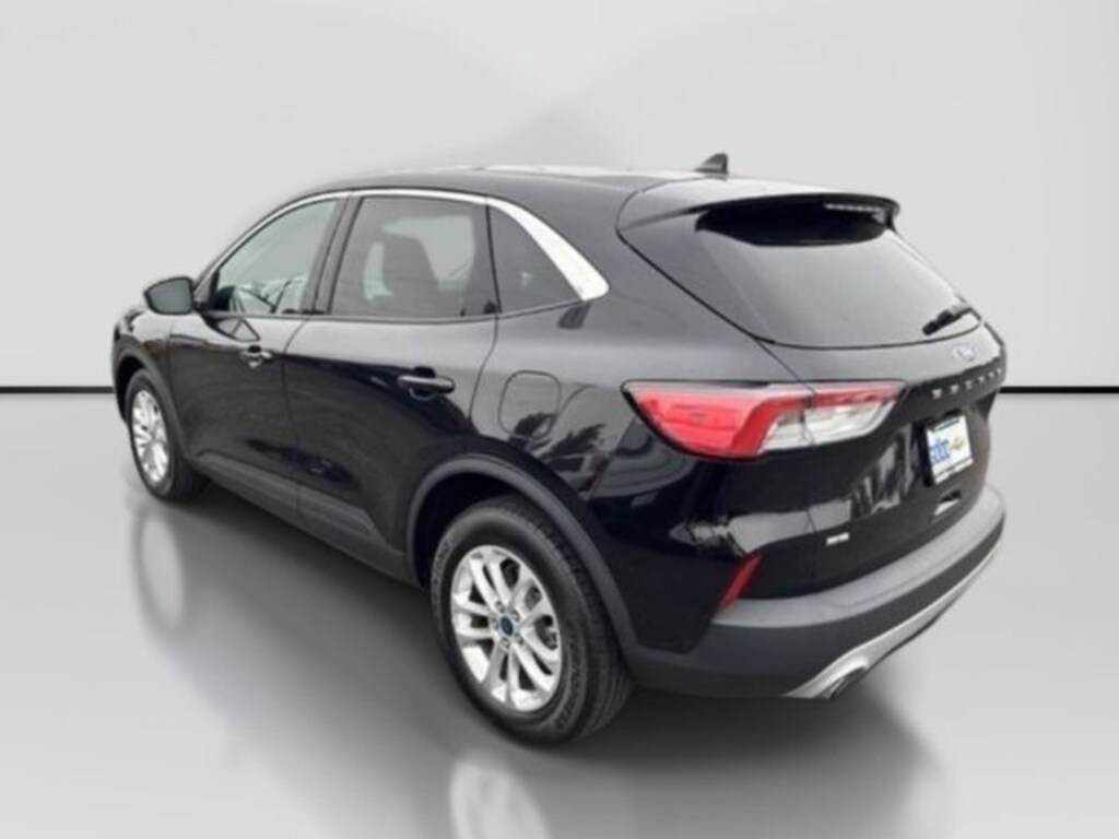 Used 2022 Ford Escape SE
