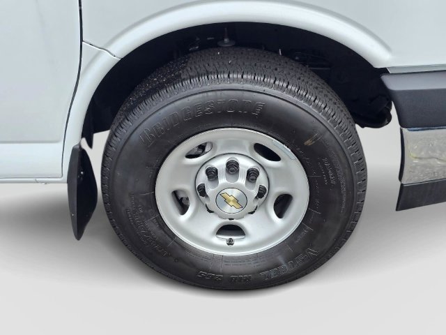 2025 Chevrolet Express Cargo 1WT - Photo 9