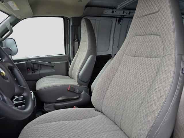 2025 Chevrolet Express Cargo 1WT - Photo 20