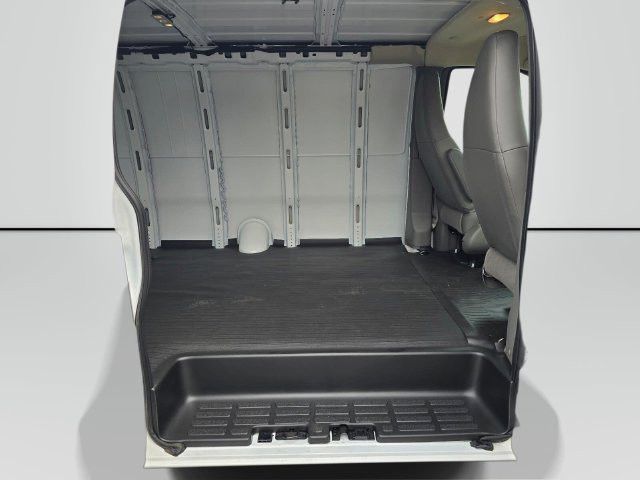 2025 Chevrolet Express Cargo 1WT - Photo 13