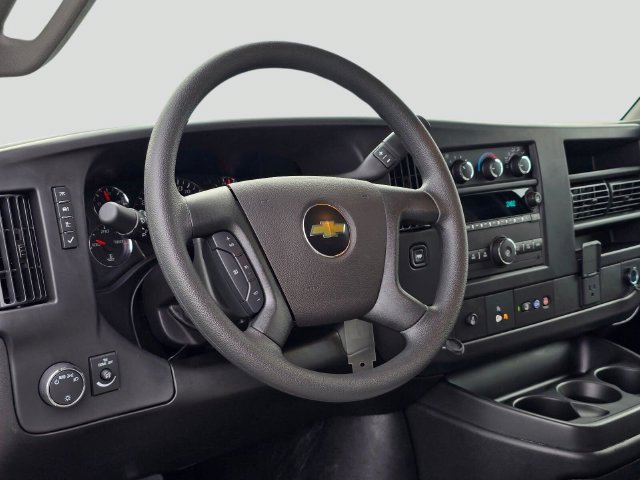 2025 Chevrolet Express Cargo 1WT - Photo 21