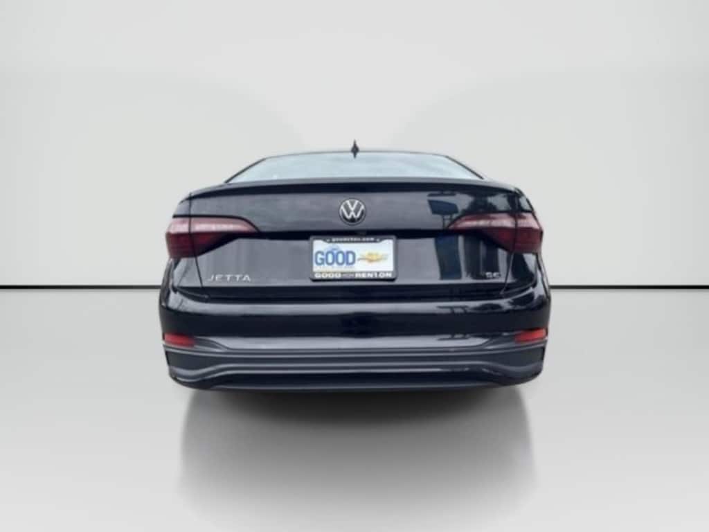 Used 2024 Volkswagen Jetta SE