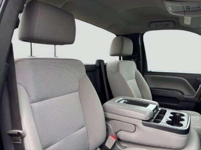 2018 GMC Sierra 3500 Chassis Cab Base - Photo 32