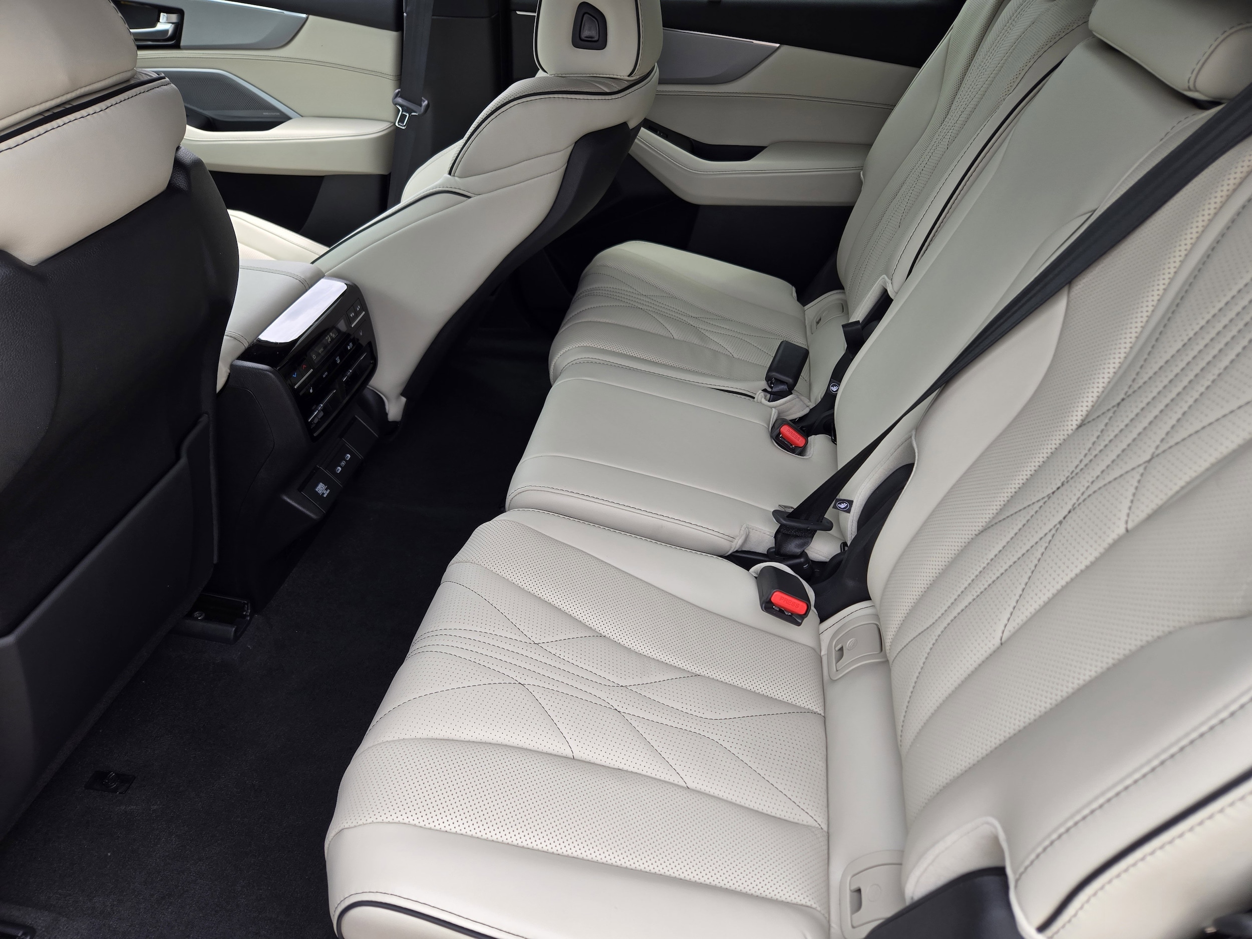 2026 Acura MDX A-Spec w/Advance Package - Photo 19