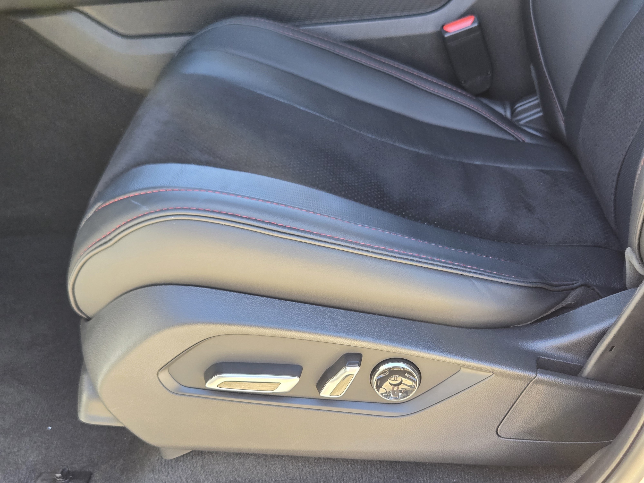2026 Acura MDX A-Spec Package - Photo 26