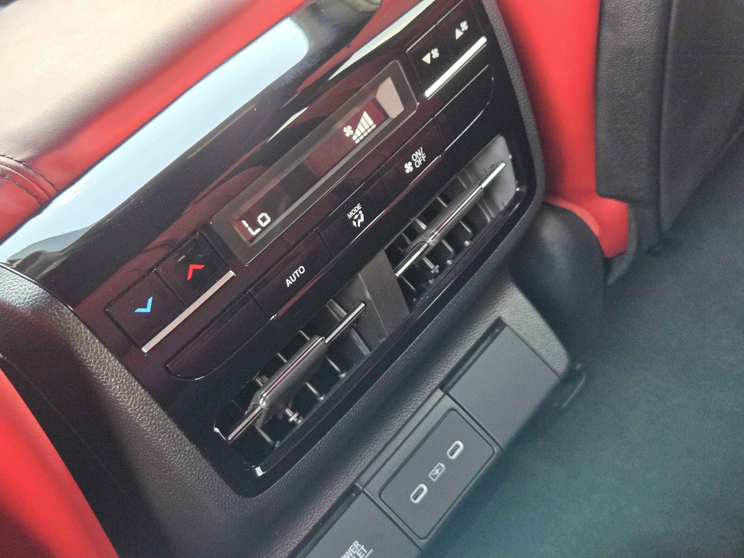 2026 Acura MDX A-Spec Package - Photo 33