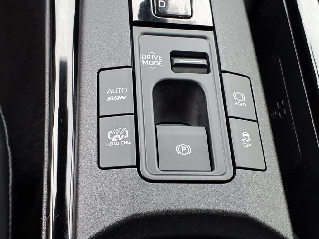 2024 Toyota Prius Prime XSE - Photo 20