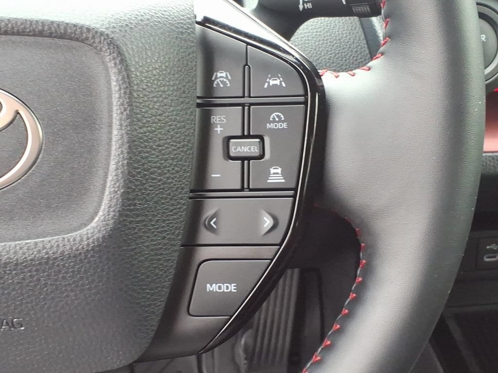 2024 Toyota Prius Prime XSE - Photo 19