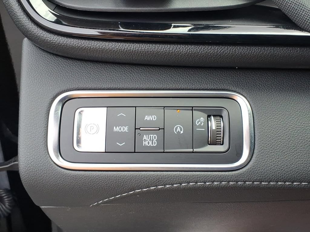 2025 Buick Enclave Preferred - Photo 17