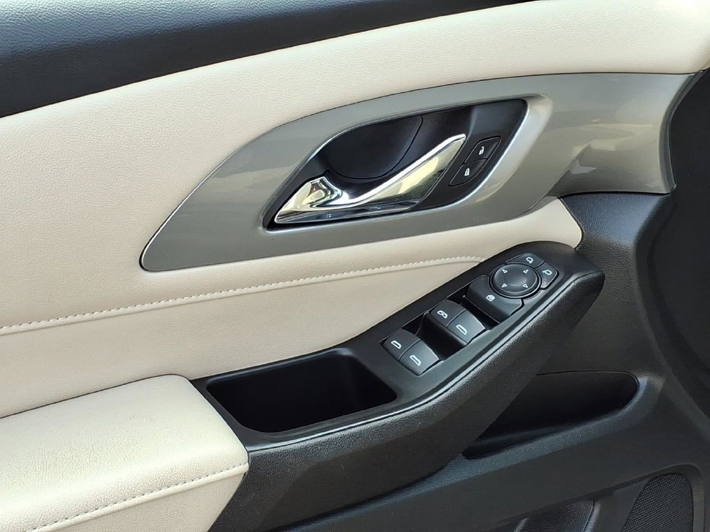 2023 Chevrolet Traverse 1LT - Photo 11