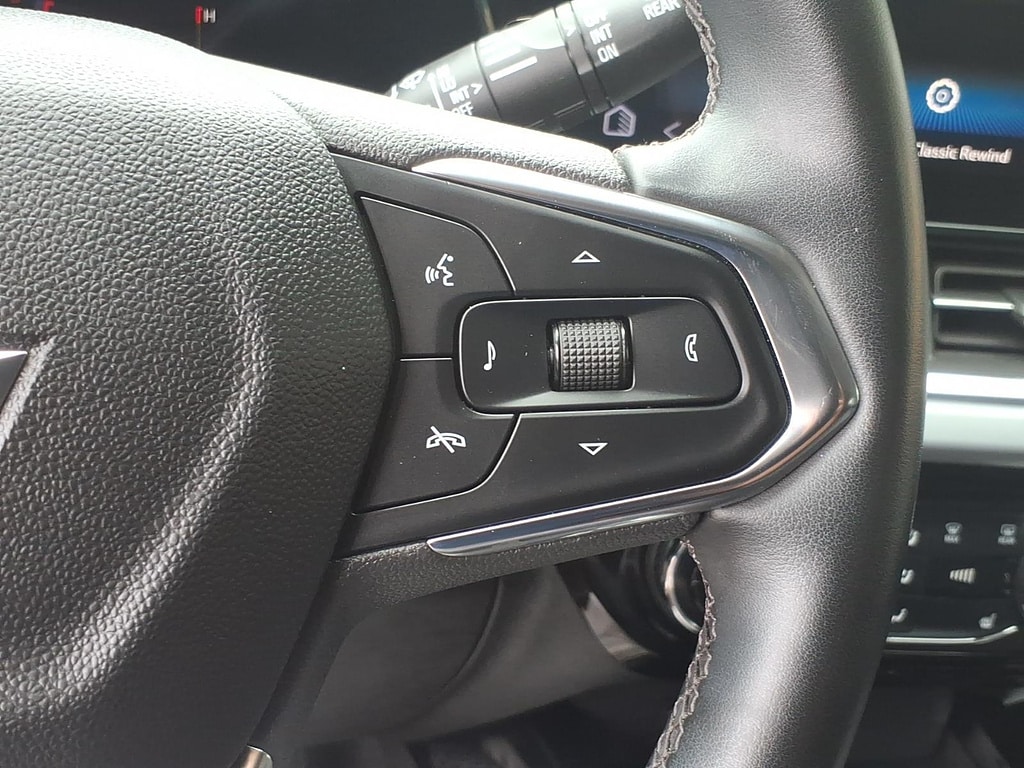 2024 Chevrolet Trax LT - Photo 17