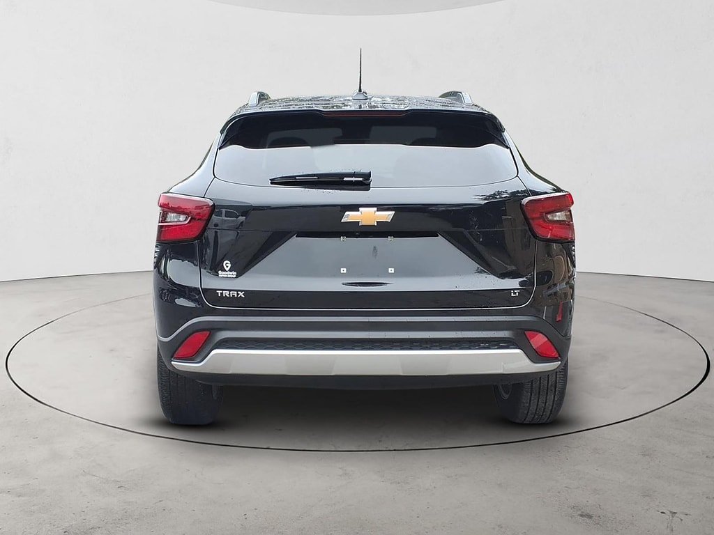 2024 Chevrolet Trax LT - Photo 6