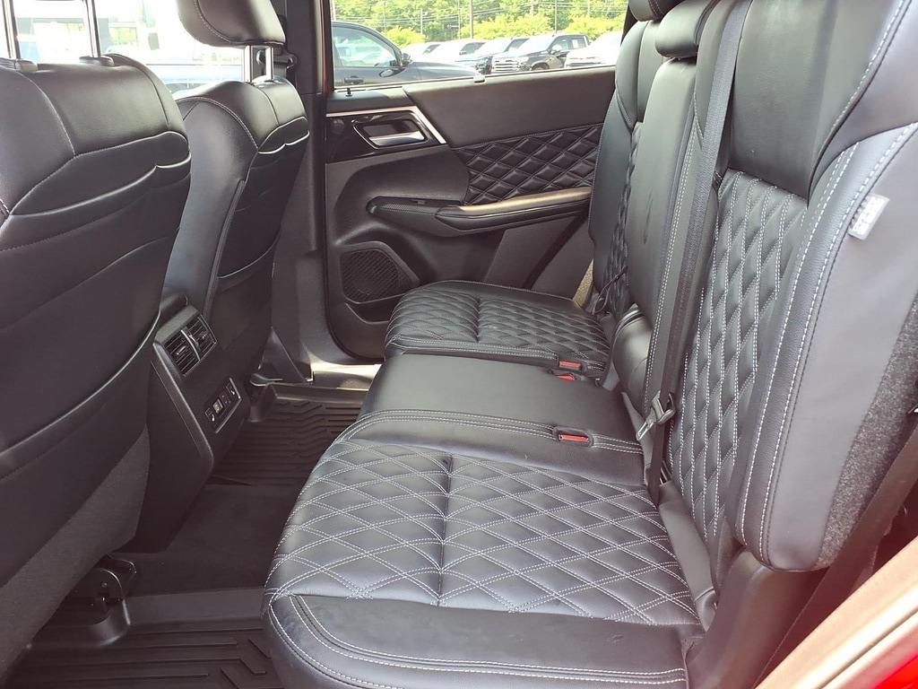 2024 Mitsubishi Outlander SEL - Photo 13