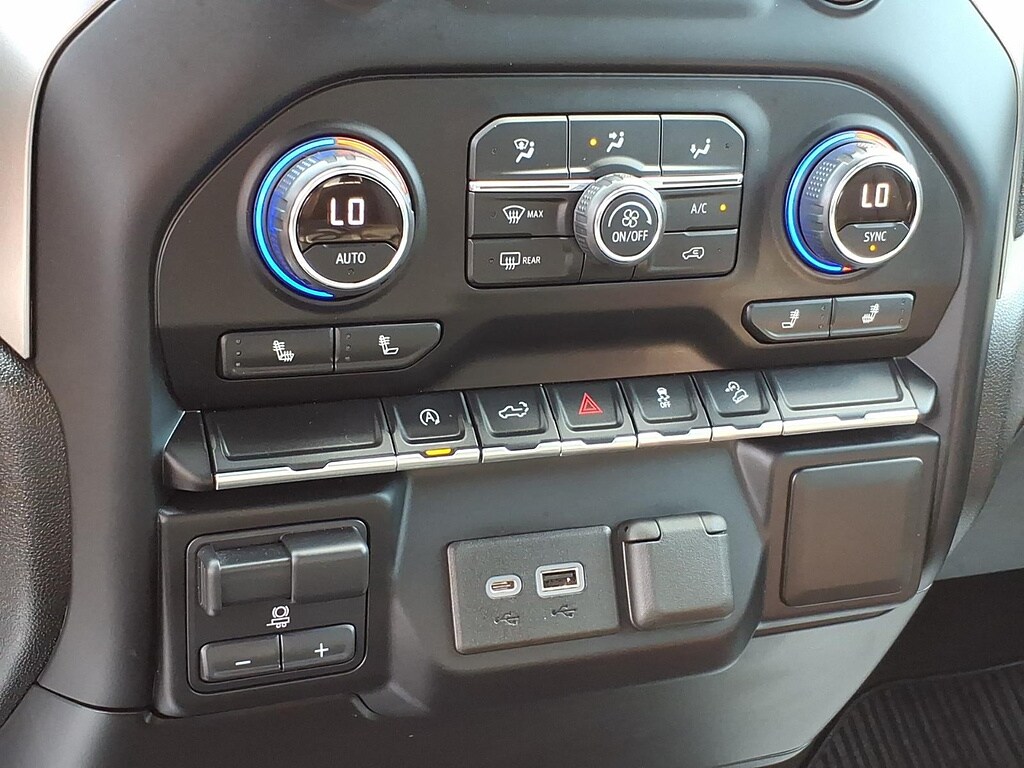 2021 Chevrolet Silverado 1500 LT - Photo 44