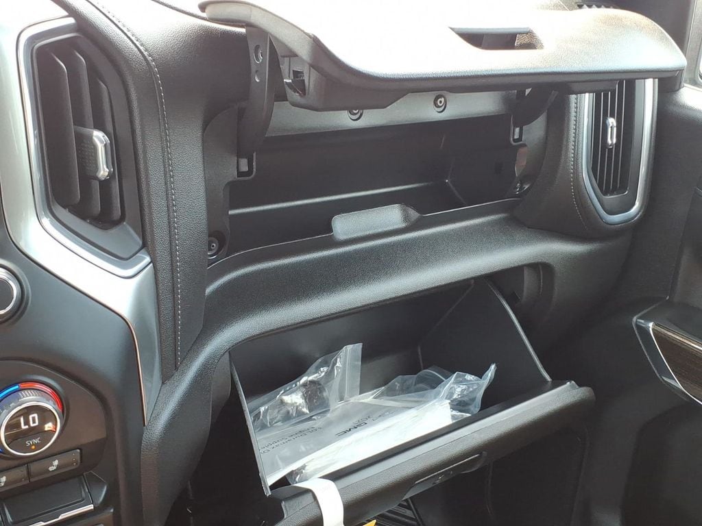 2021 Chevrolet Silverado 1500 LT - Photo 25