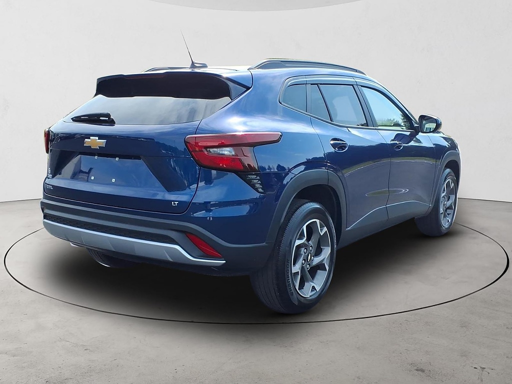 2024 Chevrolet Trax LT - Photo 28