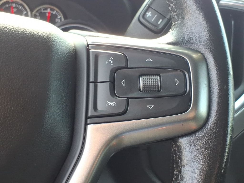 2021 Chevrolet Silverado 1500 LT - Photo 18