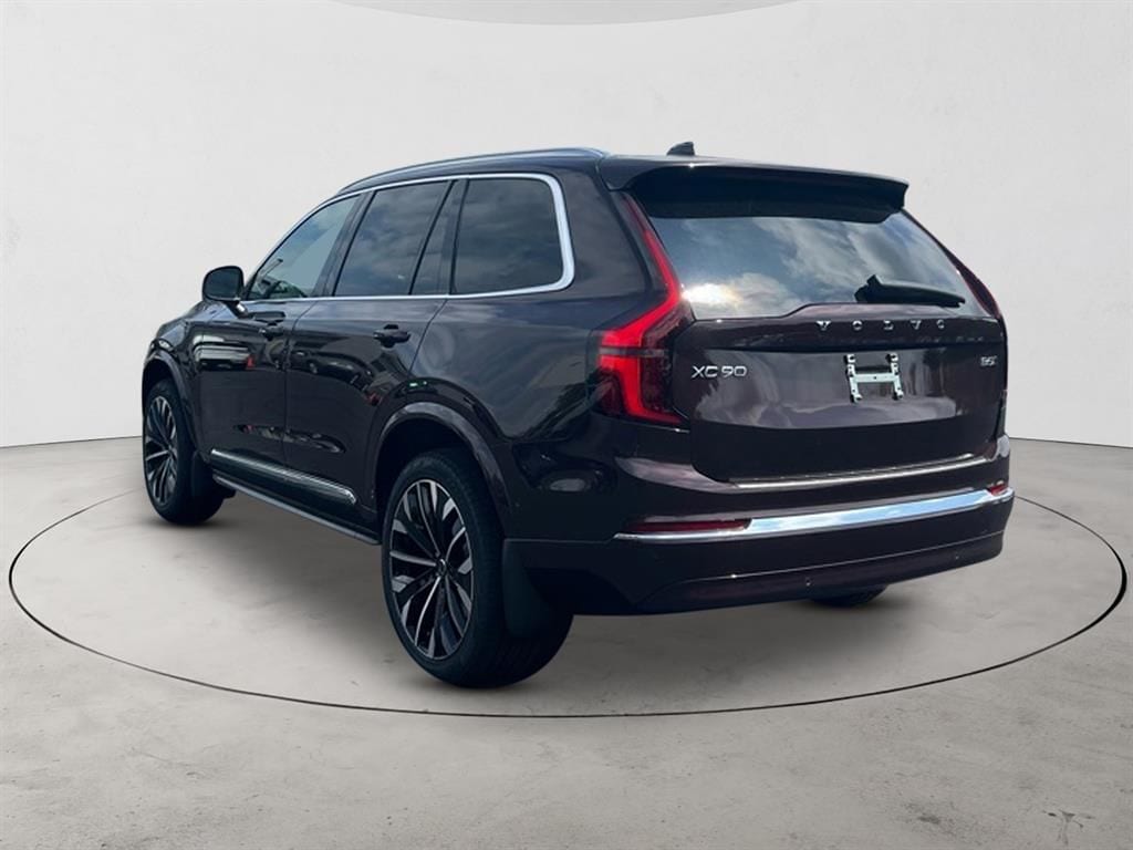 2026 Volvo XC90 Plus - Photo 3