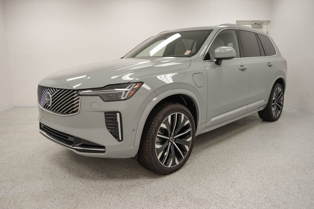New 2026 Volvo XC90 plug-in hybrid T8 Plus 7-Seater SUV