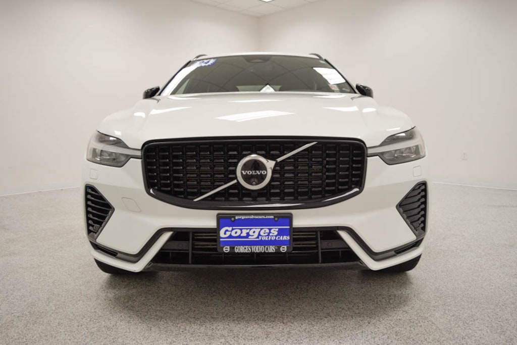 Certified 2024 Volvo XC60 Recharge Plug-In Hybrid Plus Dark Theme Sport Utility