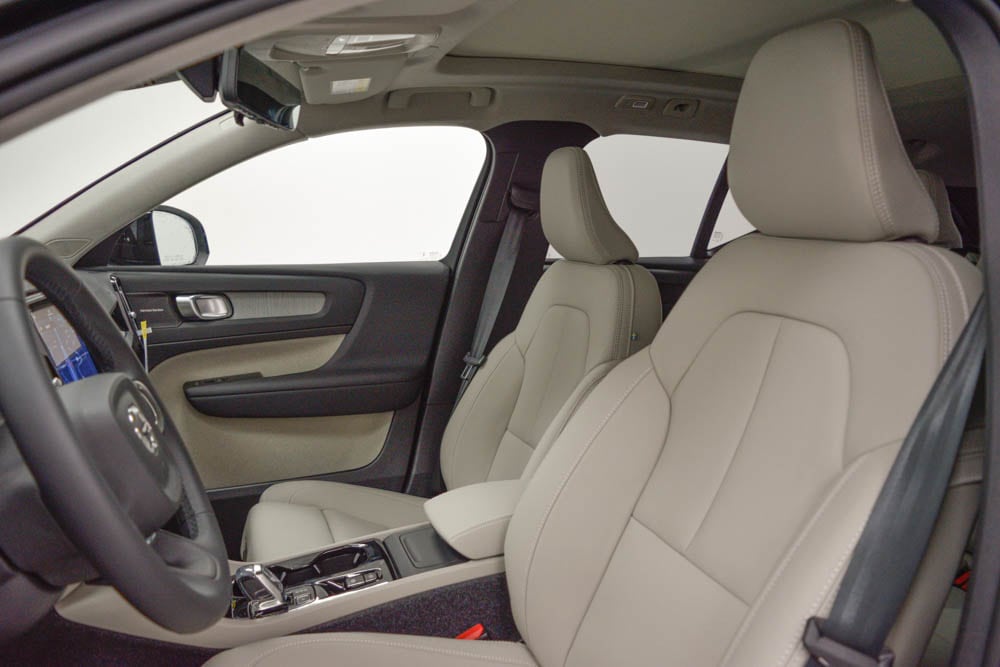 2026 Volvo XC40 Ultra - Photo 10