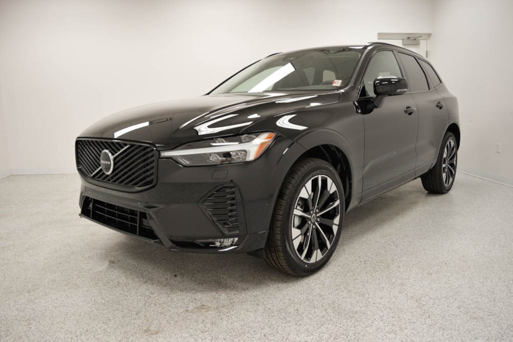New 2026 Volvo XC60 B5 Plus SUV