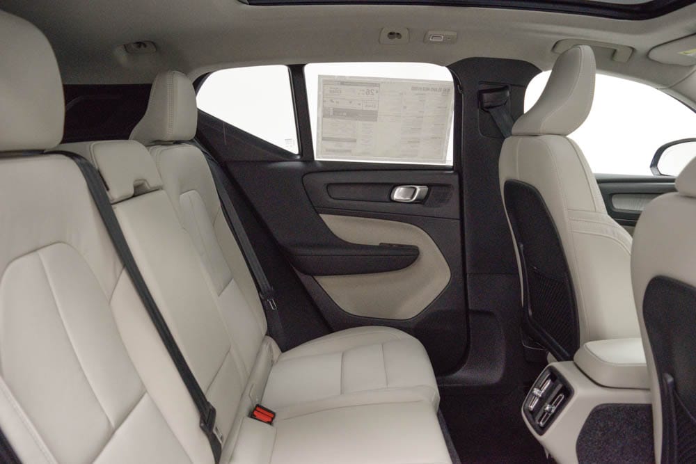 2026 Volvo XC40 Ultra - Photo 26