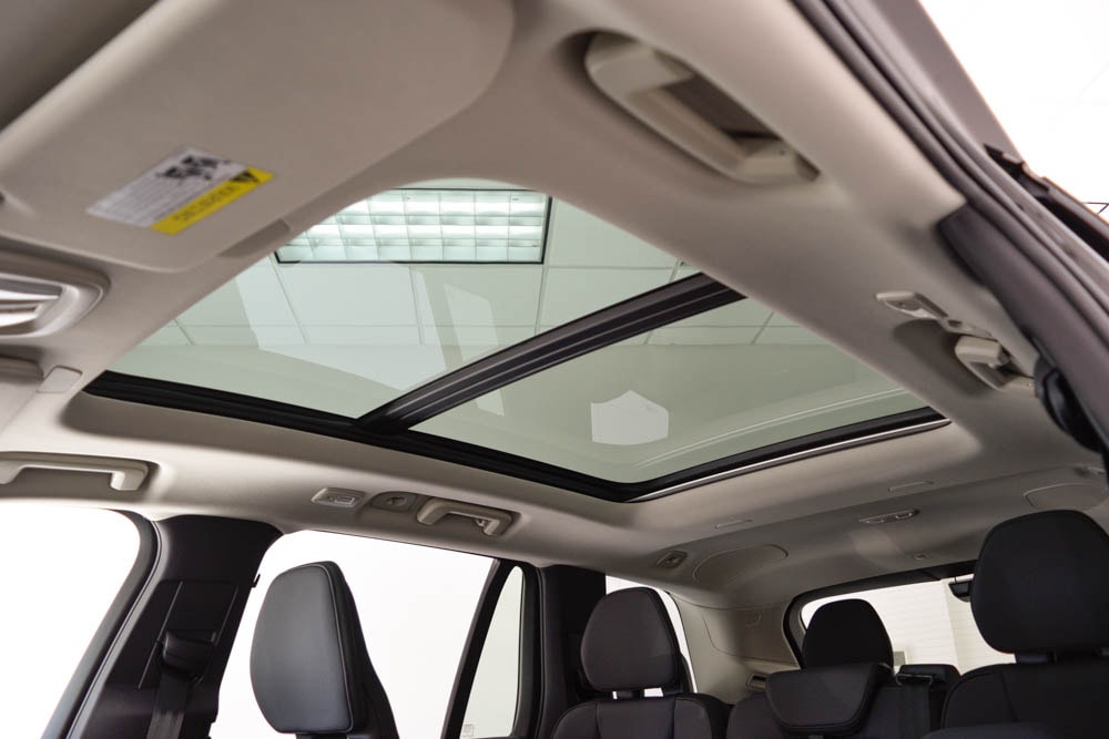 2026 Volvo XC90 Plus - Photo 20