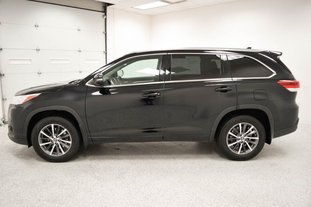 Used 2018 Toyota Highlander SUV