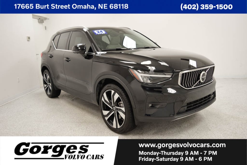 Certified 2024 Volvo XC40 B5 Plus Bright SUV