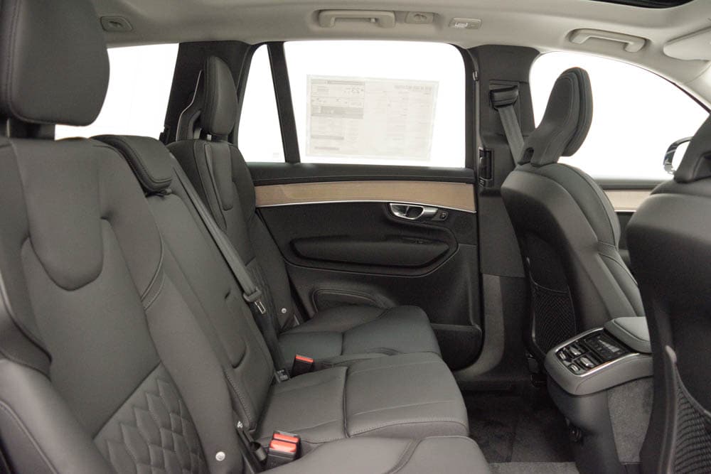 2026 Volvo XC90 Plus - Photo 25