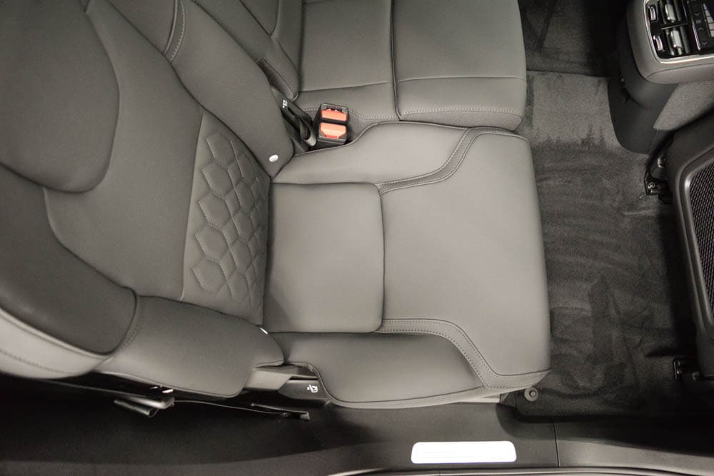 2026 Volvo XC90 Plus - Photo 27