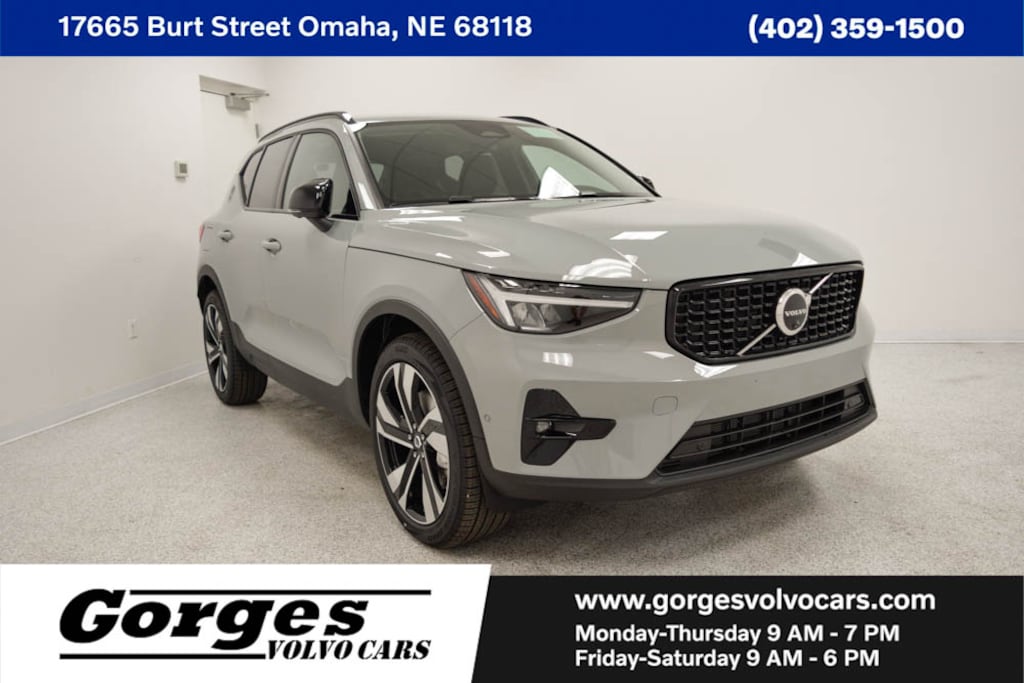 New 2026 Volvo XC40 B5 Plus SUV