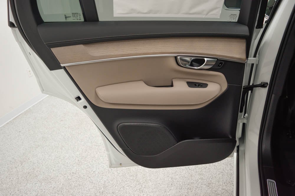 2026 Volvo XC90 Plus - Photo 29