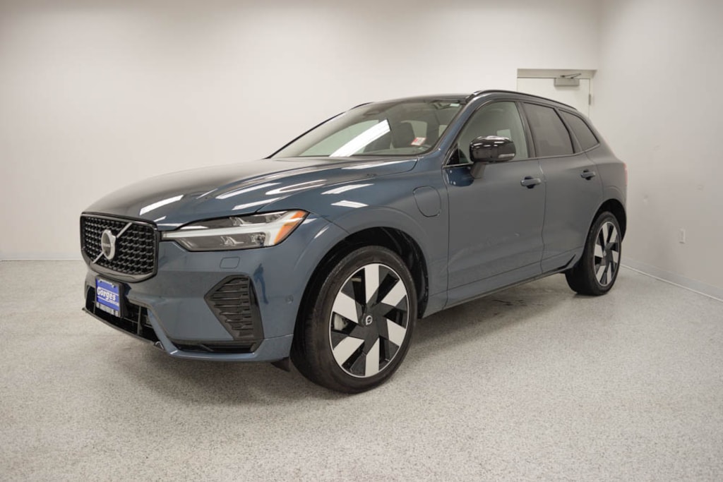 Certified 2024 Volvo XC60 plug-in hybrid T8 Plus Dark SUV
