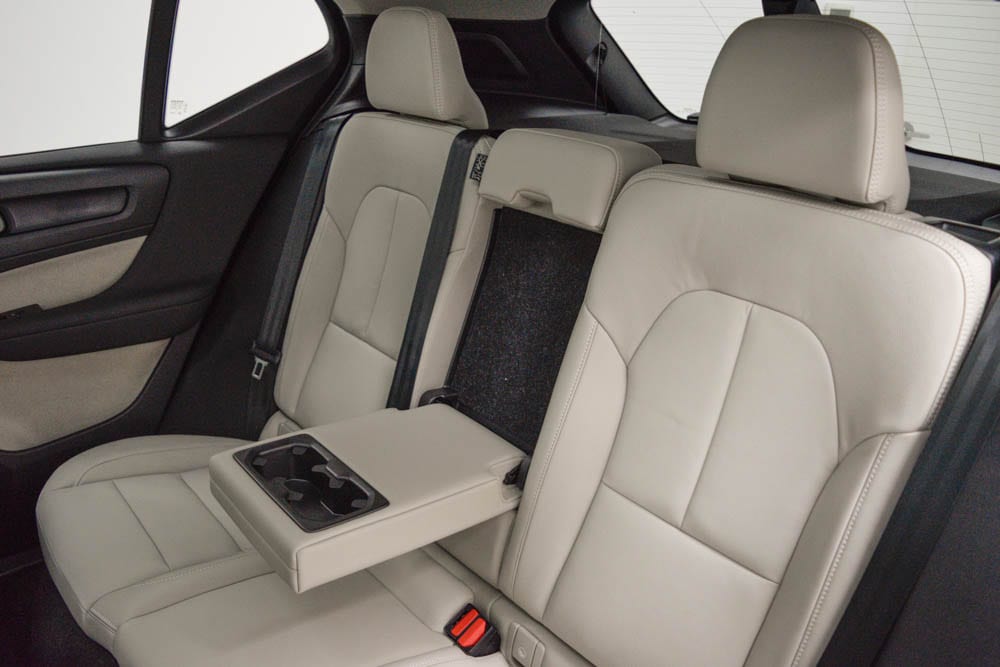 2026 Volvo XC40 Ultra - Photo 32