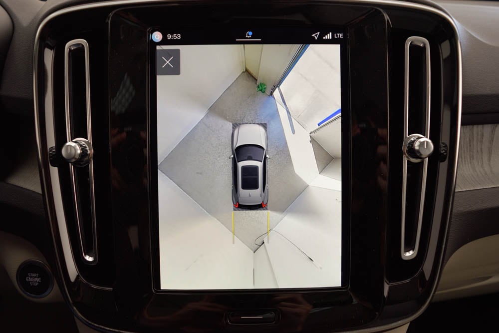 2026 Volvo XC40 Ultra - Photo 18