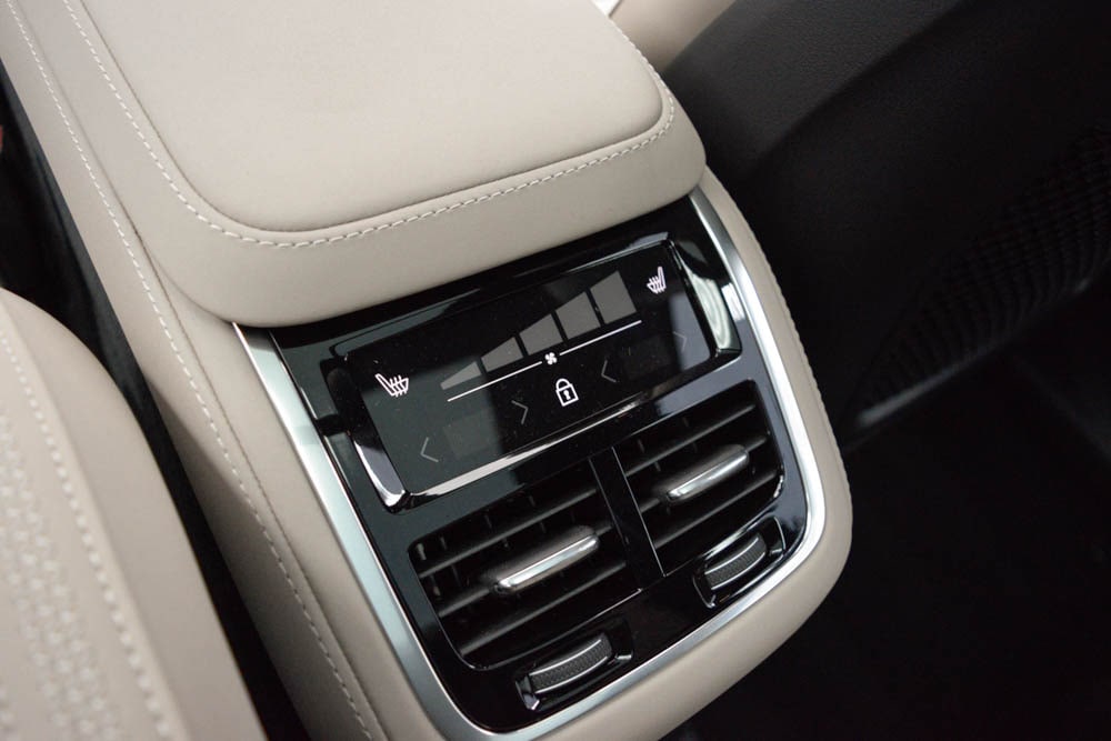 2026 Volvo XC90 Plus - Photo 28